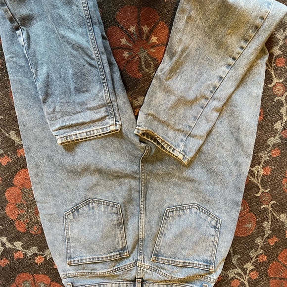 ASOS High Rise Mom Jeans Size 28 Tall - Picture 3 of 3